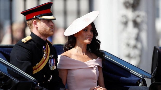 Los duques de Sussex vuelven de su luna de miel directos al «Trooping The Colour»