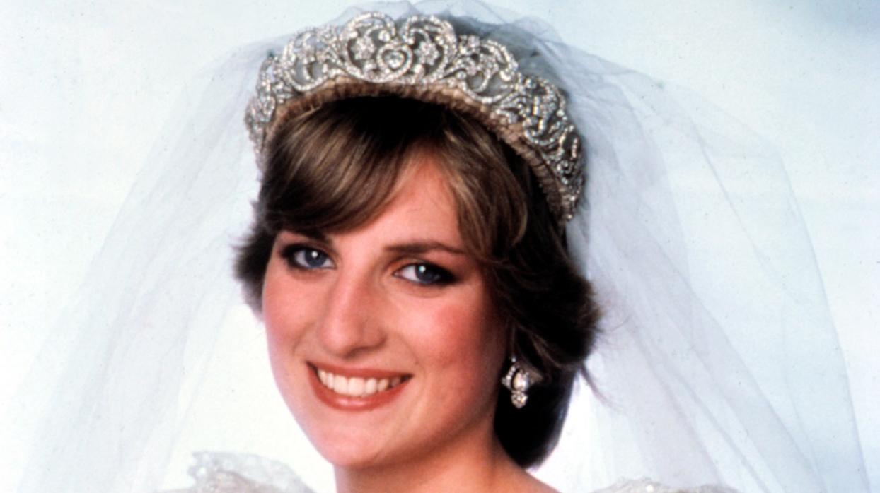 No lo hizo Meghan Markle, pero esta novia lució en su boda la tiara de Diana de Gales