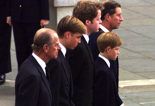 El funeral de Diana de Gales, un protocolo digno de una reina