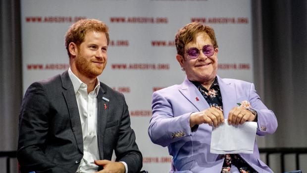 El Príncipe Harry y Elton John continúan el legado de Diana de Gales