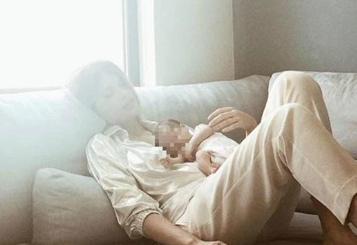 Adriana Abenia comparte en Instagram su imagen más dulce con su hija Luna