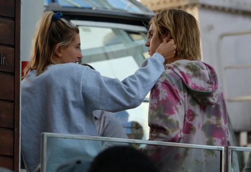 Justin Bieber Sorprende A Hailey Baldwin Con Una Serenata Frente Al Buckingham Palace 