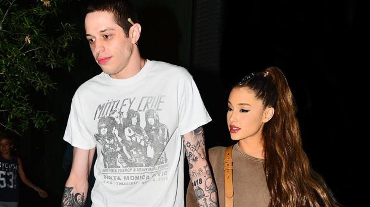 Ariana Grande y Pete Davidson