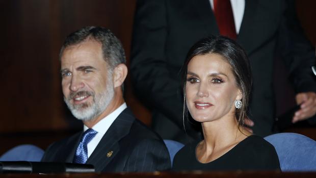 La Reina Letizia, espectacular en el concierto de los Premios Princesa de Asturias