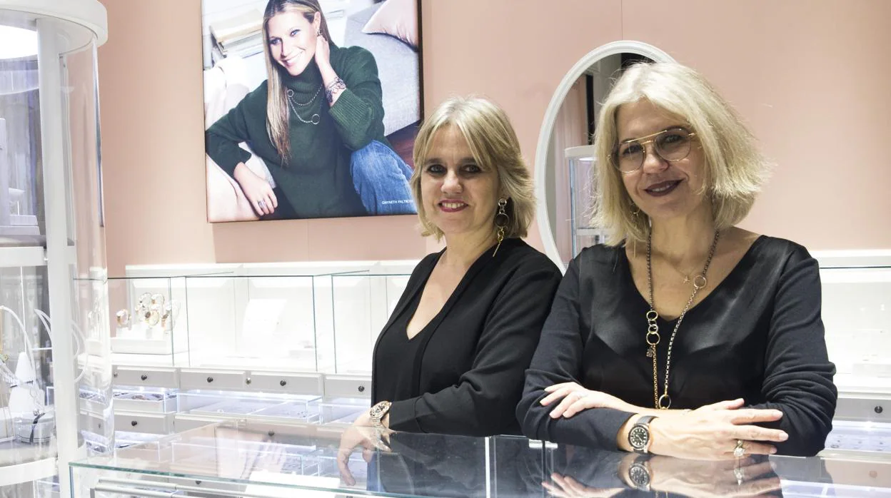 Rosa y Alba Tous, esta semana, en una de sus tiendas en la madrileña calle Serrano