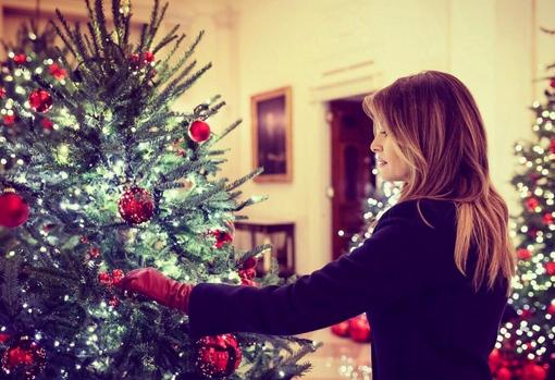 El patriotismo en la decoración navideña de la Casa Blanca, objeto de mofas en redes sociales