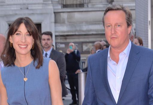 David Cameron junto a su mujer Samantha