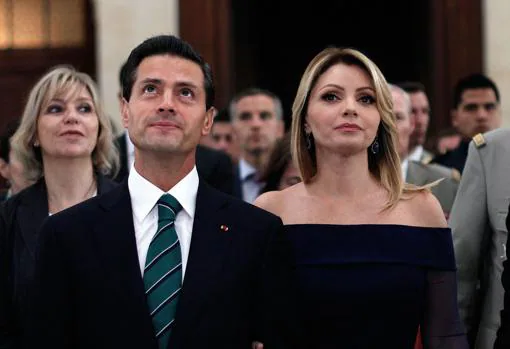 Enrique Peña Nieto y Angéica Rivera en 2015