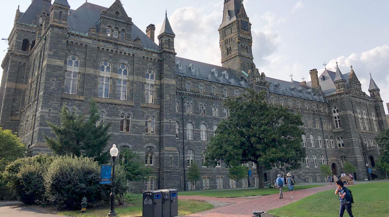 Fachada de la universidad de Georgetown