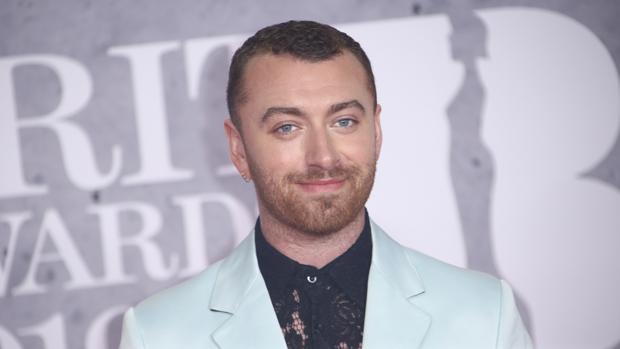 El trauma infantil de Sam Smith: se redujo los pechos con 12 años