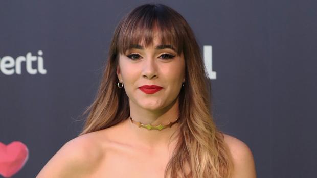 Aitana, de fiesta con su novio y los actores de «Élite»