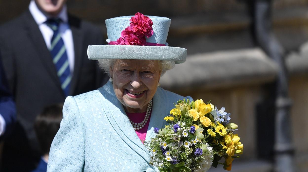 La Reina Isabel II cumple 93 años junto a su familia pero sin Meghan Markle
