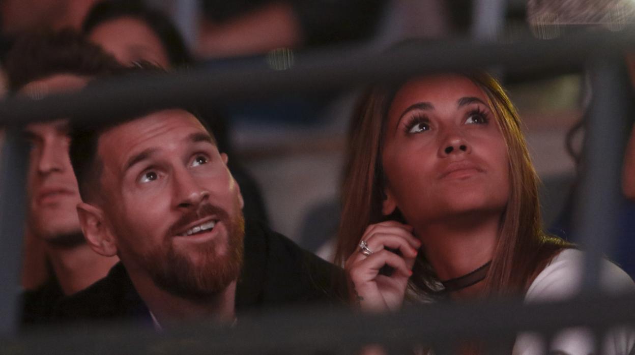 Messi y Antonella Roccuzzo