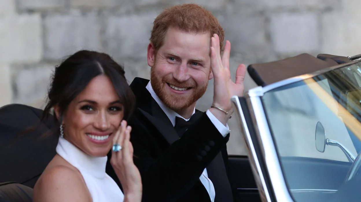 Meghan Markle y el Príncipe Harry publican fotos inéditas de su boda