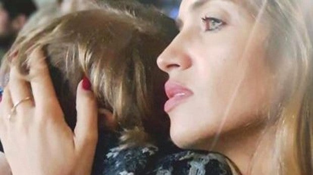 La emotiva carta de Sara Carbonero a su hijo: «Ser un superhéroe es enfrentarse a la vida real»