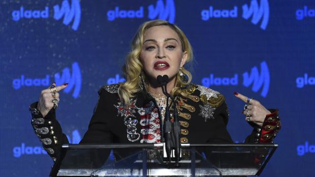 Madonna confiesa que Harvey Weinstein sobrepasó algunos límites con ella