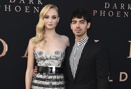 Sophie Turner y Joe Jonas en la premiere de «X-Men: la Fénix Oscura»