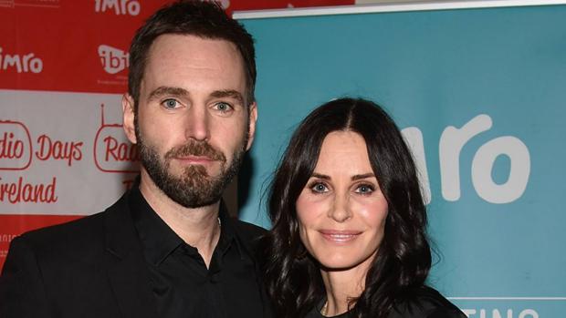 El novio de Courteney Cox, actriz de «Friends», operado de urgencia