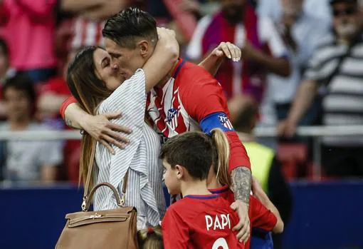 Fernando Torres, Olalla Domínguez y sus hijos