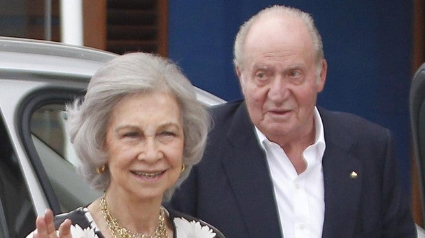 El posado familiar más esperado de Don Juan Carlos y Doña Sofía en Sanxenxo