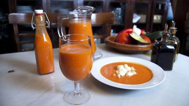 Gazpacho para los que viven el verano en Sevilla: ¿Dónde preparan los mejores?