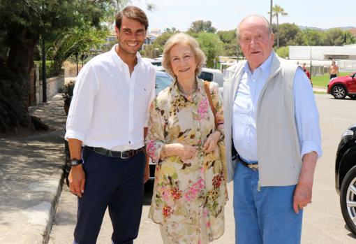 Visita de los Reyes, Don Juan Carlos y Doña Sofía, a la academia del tenista