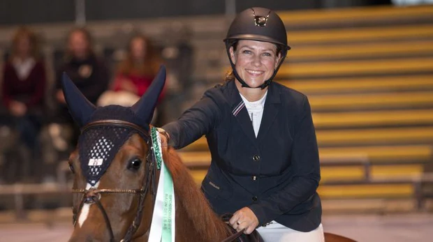 Marta Luisa de Noruega sufre un pequeño accidente a lomos de un caballo durante sus vacaciones