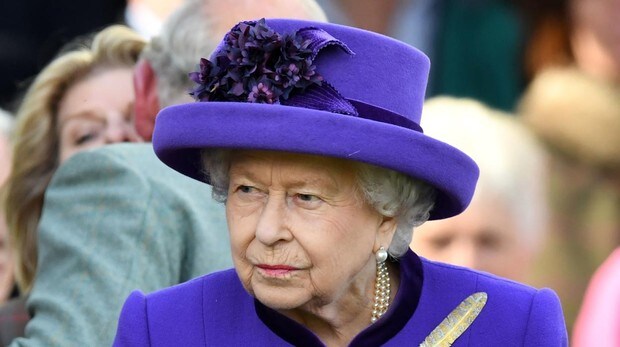 Isabel II también es Reina de la popularidad