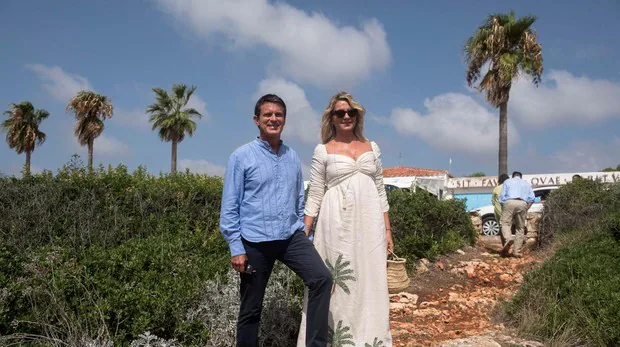 Butifarra, ensaimada y «Volare», así fue la boda de Manuel Valls y Susana Gallardo