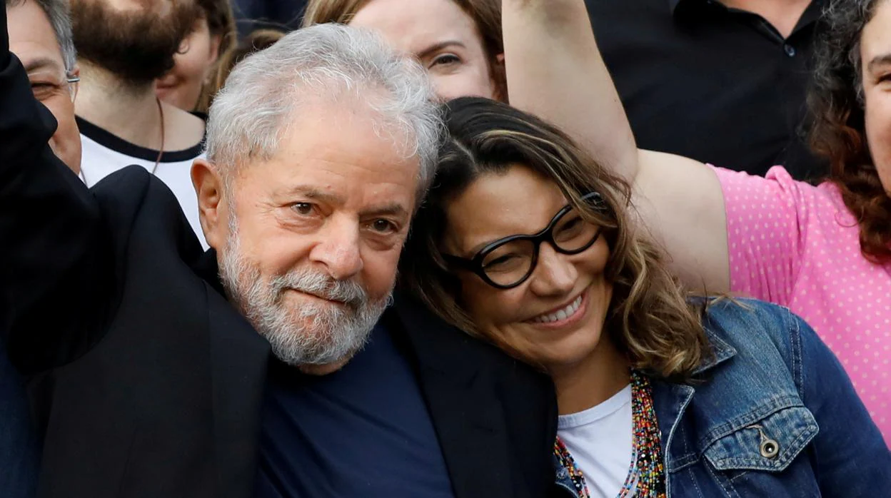 Lula da Silva junto a Rosangela da Silva