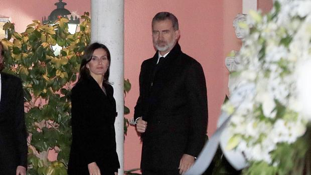 Los Reyes Felipe y Letizia asisten a la capilla ardiente de la Infanta Pilar