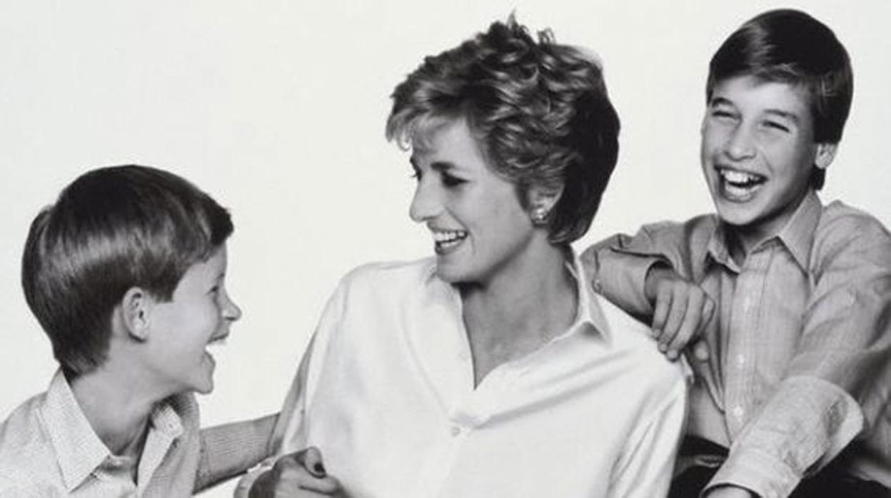 Diana de Gales junto a sus hijos