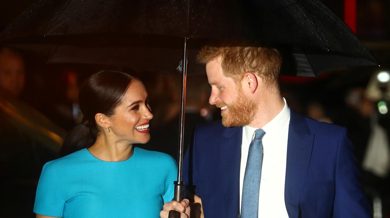 Meghan Markel y el Príncipe Harry en su primer acto conjunto después de dejar de ser miembros senior de la Familia Real Británica