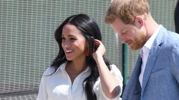 La lista de periódicos vetados por el Príncipe Harry y Meghan Markle