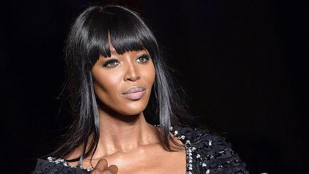 Naomi Campbell revela que solo come una vez al día para mantener su físico