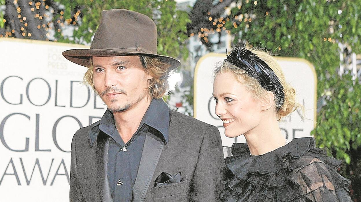 Johnny Depp desentierra el hacha de guerra contra los tabloides británicos
