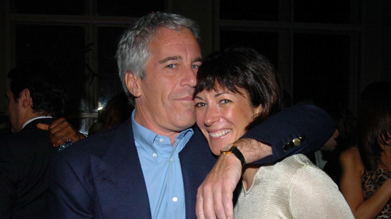 Jeffrey Epsteincon Ghislaine Maxwell