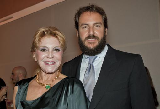 Tita Cervera y su hijo Borja