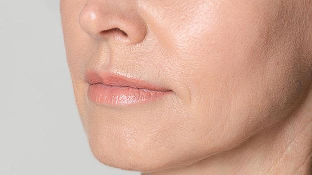 Cómo maquillar los labios con arrugas de expresión