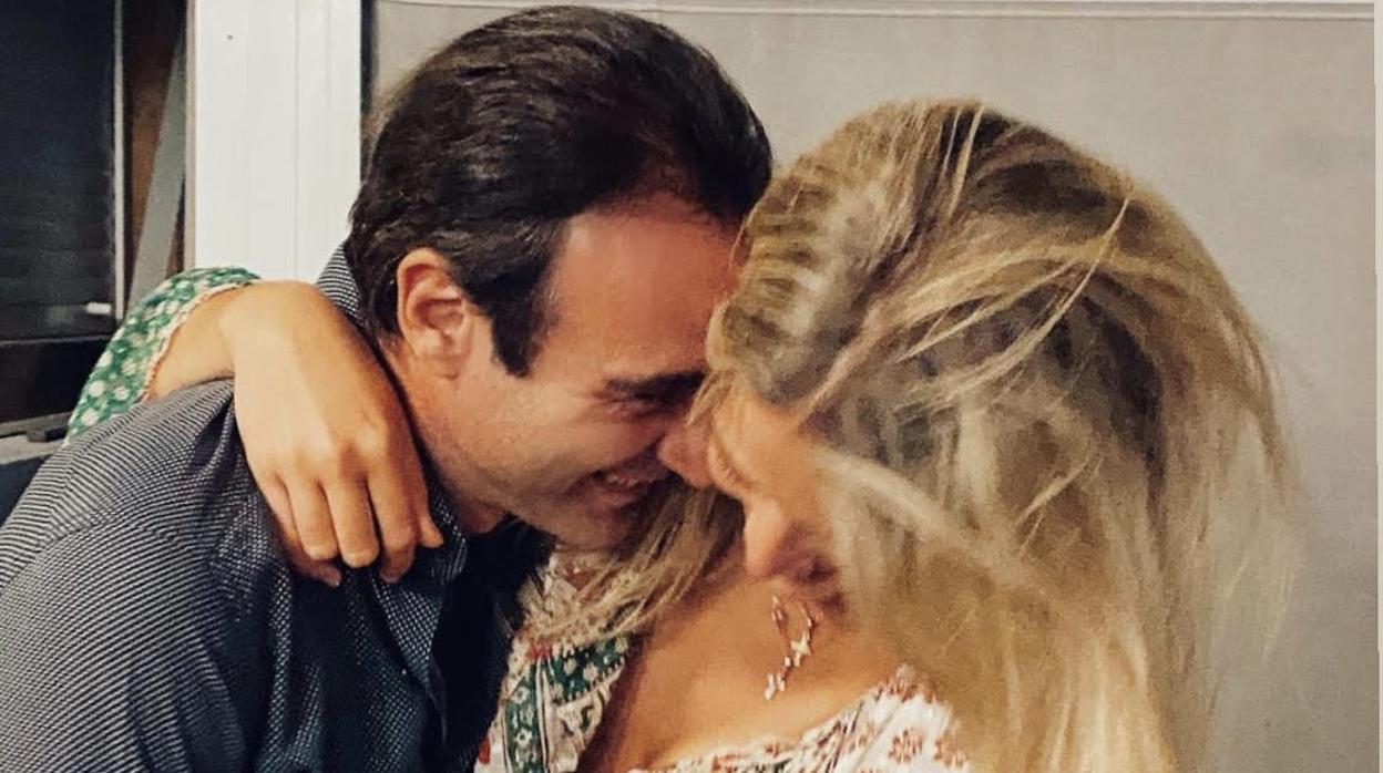 Enrique Ponce y Ana Soria en la primera foto que subieron juntos