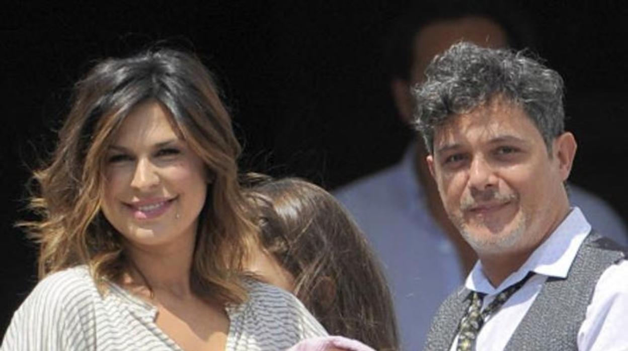 Alejandro Sanz y Raquel Perera