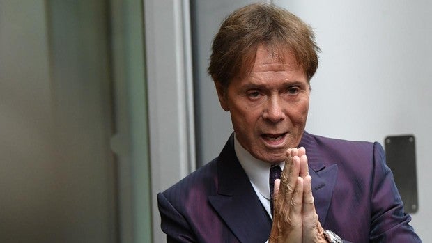 Las falsas acusaciones de abusos provocaron a Cliff Richard un herpes que le está dejando ciego