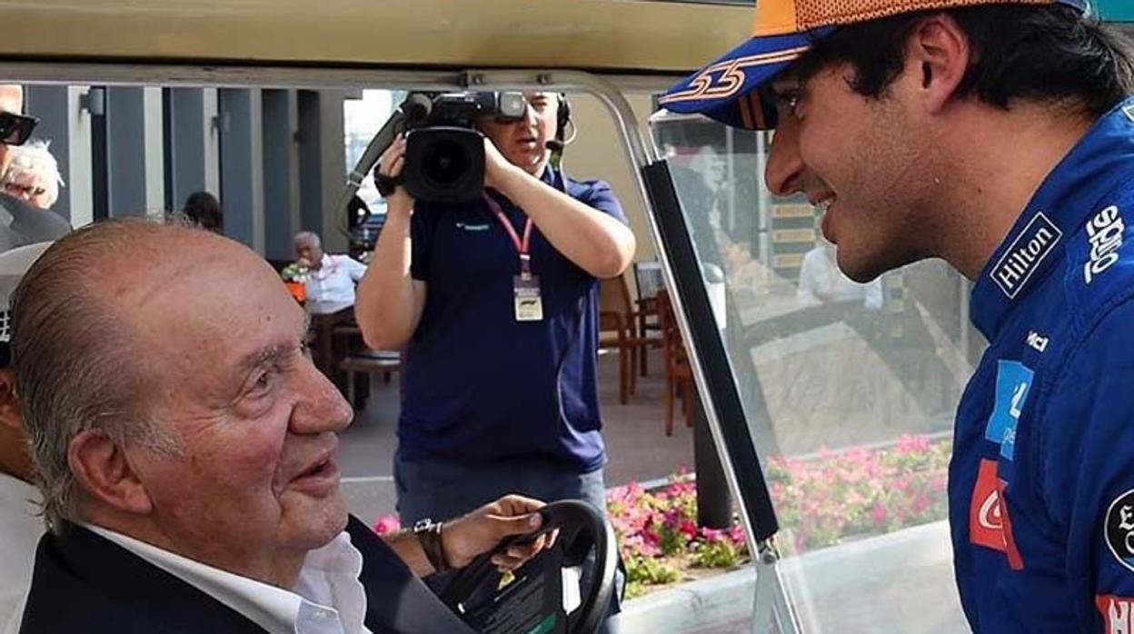 Carlos Sainz Jr. recibió la visita de Don Juan Carlos el pasado año