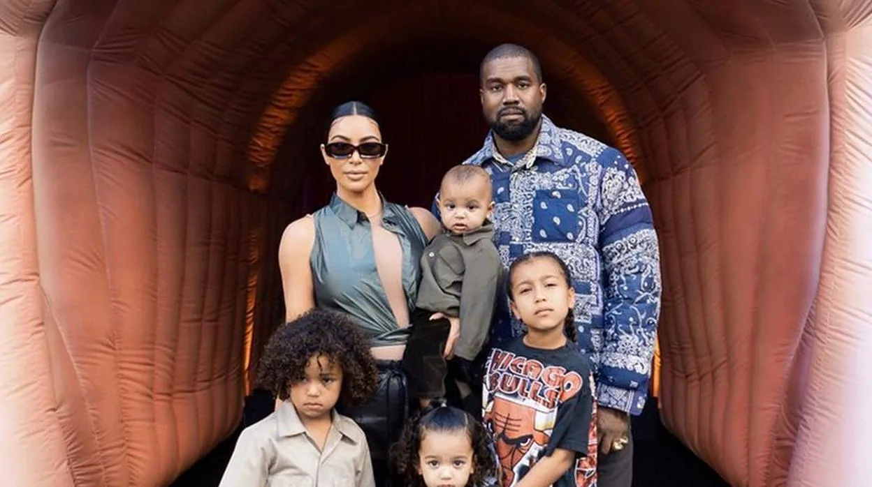 Kim y Kanye, y sus cuatro hijos