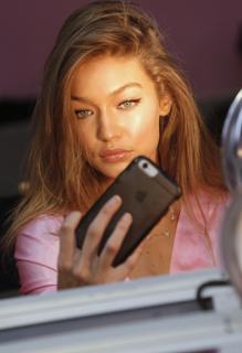 Gigi Hadid durante uno de los desfiles de Victoria's Secret