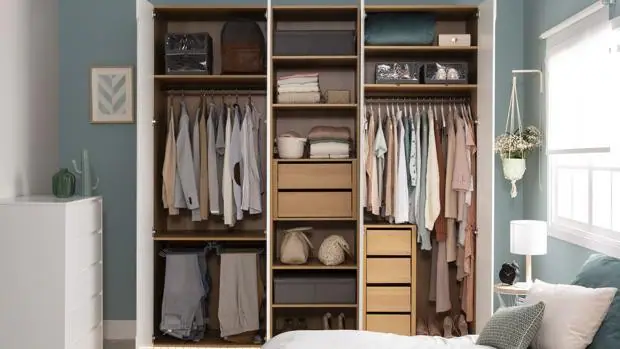 Cómo organizar el armario para que entre todo y no se arrugue la ropa
