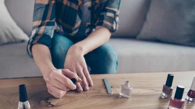 Qué necesitas para hacer una manicura profesional en casa