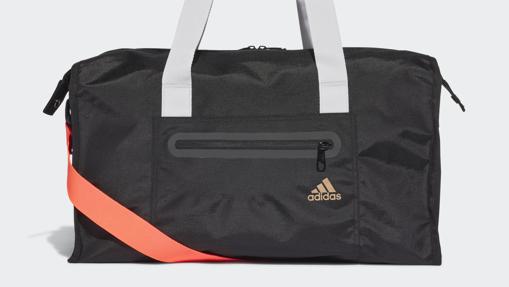 Bolsa de deportes de Adidas (de venta en The Style Outlets)