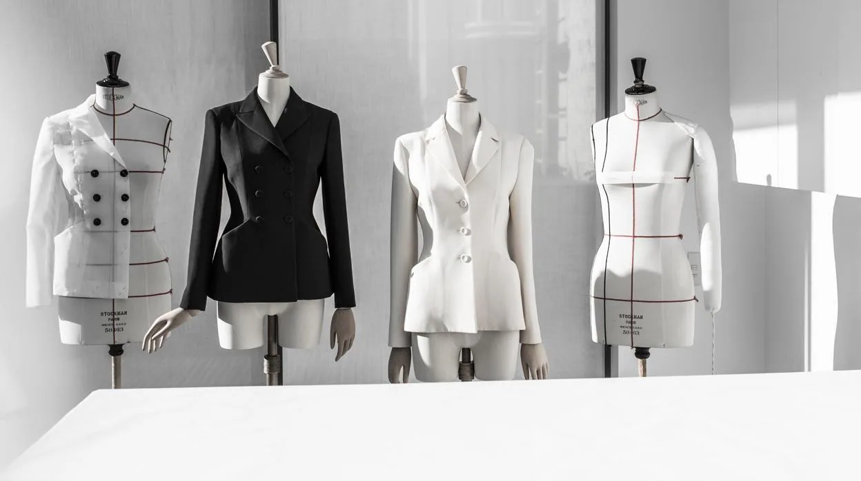 La chaqueta de Dior se ha convertido en una prenda icónica de la Maison