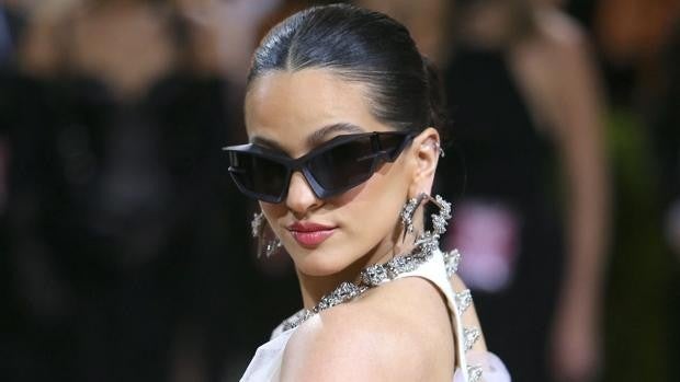 Rosalía y su vestido 'Motomami' en la Gala MET 2022